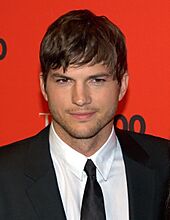 Archivo:Ashton Kutcher by David Shankbone 2010 NYC
