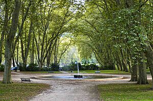 Archivo:Besançon, la promenade Chamars