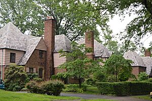 Archivo:Brewster east of Henley in Forest Hill