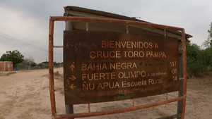Archivo:Cruce Toro pampa, distrito de Fuerte Olimpo, Departamento de Alto Paraguay