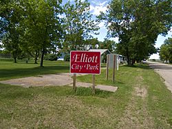 Elliott City Park Sign - Elliott, North Dakota 6-12-2008.jpg