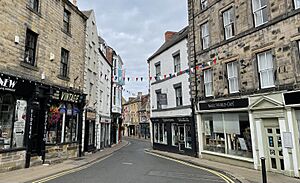 Archivo:England, Hexham, Market Street (1)
