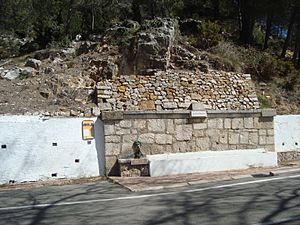 Archivo:Font de l'Andreu (La Serra d'en Galcerán)