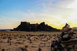 Archivo:Gold Mine Landscape