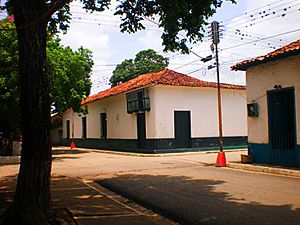 Archivo:Guanape Arquitectura