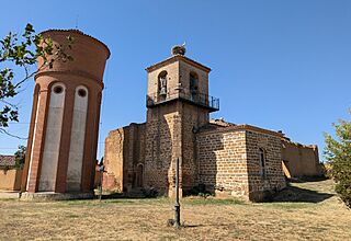 Iglesia de Santiago, Melgar de Arriba 01.jpg