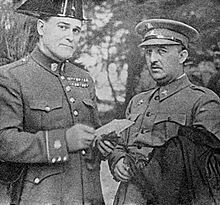 Lisardo Doval Bravo con el general Francisco Franco.jpg