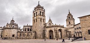 Archivo:Lugo 212-Catedral Santa Maria-(DavidDaguerro)