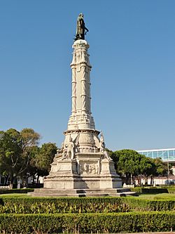 Archivo:Monument to and at the Square Afonso de Albuquerque (Lisbon, Portugal)