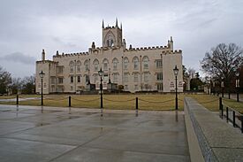 Old State Capitol Building GMC - panoramio.jpg