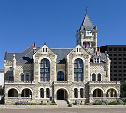 Old Victoria Courthouse.jpg
