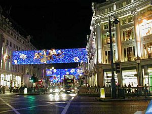 Archivo:Oxford Circus (Londres) - Navidad 2005
