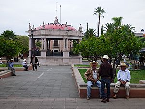 Archivo:Recorrido Wiki Loves Monuments 2015 por Calvillo, Aguascalientes (Día 4) 3