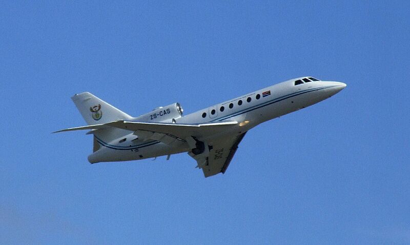 SAAF Falcon 50 ZS-CAS (6895894739)