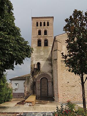 Archivo:Samboal - Iglesia de San Baudilio (Torre)
