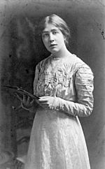 Archivo:Sylvia Pankhurst 1909