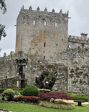 Archivo:Torre del Homenaje Castillo de Sotomayor