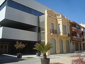 Archivo:Vista urbana de la Pobla de Mafumet (Tarragona)