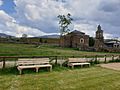 Área de juegos tradicionales e Iglesia de Valdavido