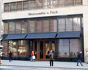 Archivo:Abercrombie & Fitch Fifth Avenue crop