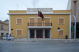 Archivo:Ayuntamiento de Fuente Álamo de Murcia