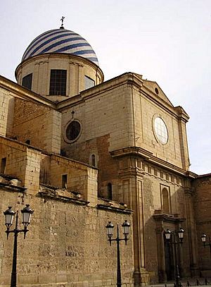 Archivo:Basilica de Yecla, Murcia