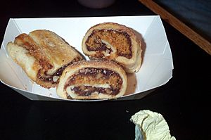 Archivo:Blackberry Rugelach