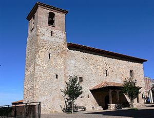 Archivo:Castroviejo - Iglesia de San Ildefonso 5601555