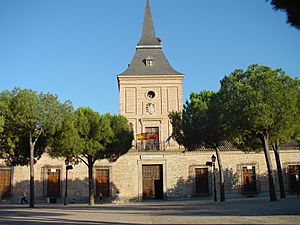 Archivo:Centro Cultural La Casa Grande de Sevilla la Nueva