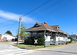 Collinwood-Railroad-Station-tn1.jpg