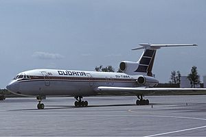 Archivo:Cubana Tupolev Tu-154B-2 Rioux