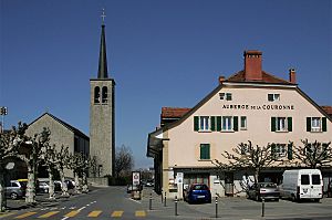 Archivo:Echallens-Kirche-St-Jean