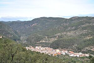 Foto de Eslida, Pueblo de Sierra Espadán.jpg