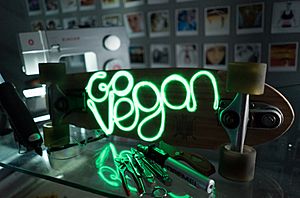 Archivo:Go vegan, activism, light up, skateboad, neon, string light, EL wire, creative, DIY, make