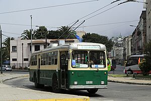 Archivo:J28 170 Plaza de la Aduana, Wagen 832