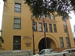 Revised Chatham County Courthouse, Savannah, GA IMG 4701.JPG