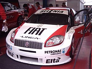 Archivo:TC 2000 Fiat Linea 2010