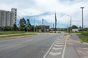 Archivo:Trinidad ruta 3 entrada sur