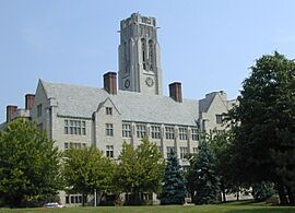 University Hall, University of Toledo.jpg