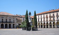 Archivo:Zumarraga - Plaza de Euskadi 4