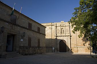 Úbeda-Iglesia Santa María de los Reales Alcázares-Cárcel del Obispo-20110919