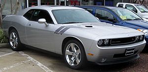 Archivo:2009 Dodge Challenger RT
