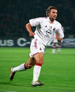Archivo:Andriy Shevchenko - 2004 - AC Milan (2)