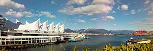 Archivo:Canadaplace-pano