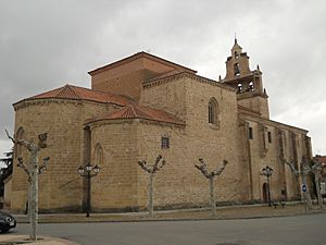 Archivo:Cantalapiedra iglesia SMaria del Castillo 02