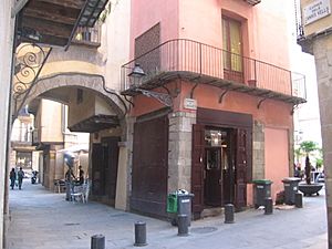 Archivo:Carrer caputxes bcn