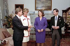 Archivo:Dan Quayle and Marilyn Quayle with Prince Charles and Princess Diana
