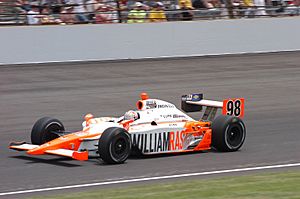 Archivo:Dan Wheldon 2011 Indy 500