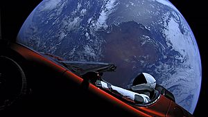 Archivo:Elon Musk's Tesla Roadster (40143096241)
