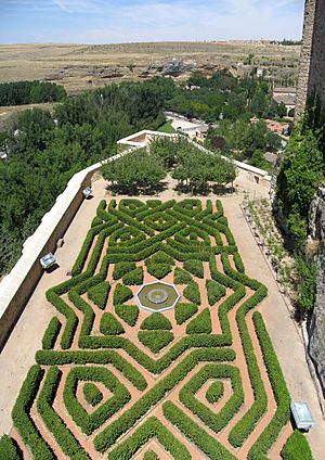 Archivo:Jardin Alcazar Segovia